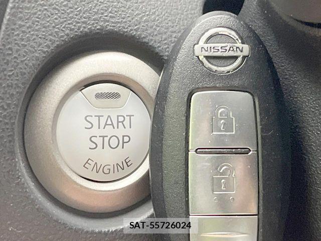 Nissan JUKE 2010-08 8245567-4