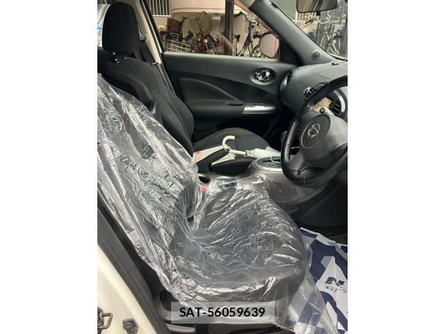Nissan JUKE 2012-07 8245569-11