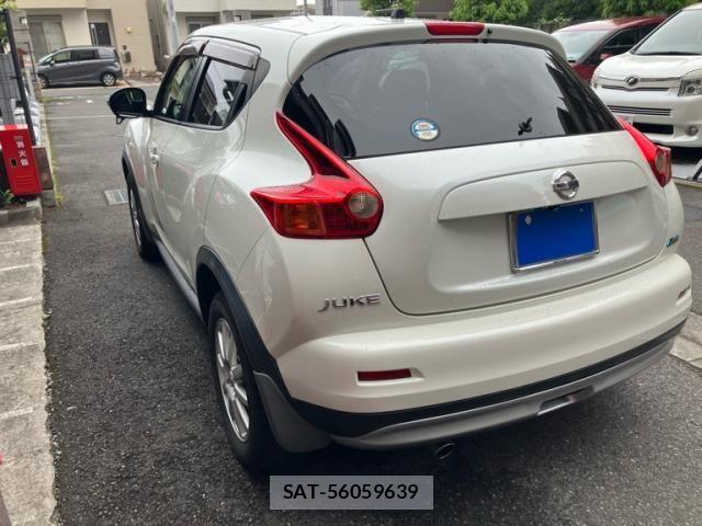 Nissan JUKE 2012-07 8245569-3