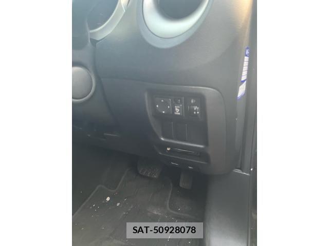 Nissan JUKE 2011-01 8315005-17