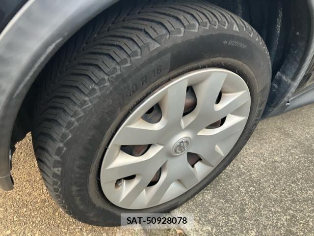 Nissan JUKE 2011-01 8315005-6