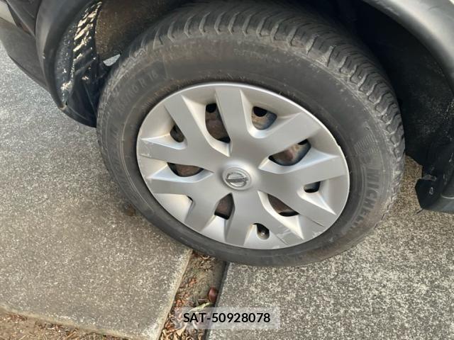Nissan JUKE 2011-01 8315005-8