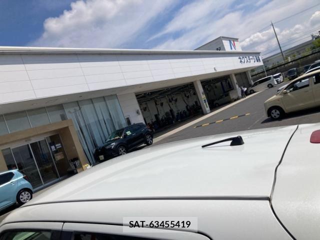 Nissan JUKE 2015-06 8314998-7