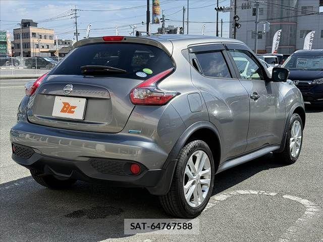 Nissan JUKE 2016-04 8314999-12