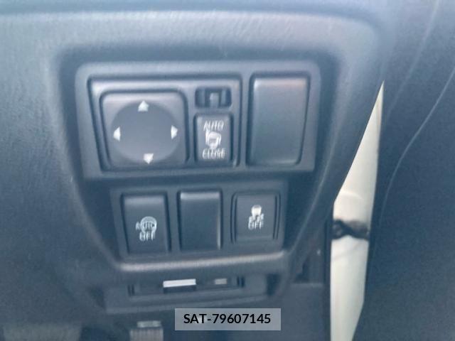 Nissan JUKE 2014-03 8315003-18