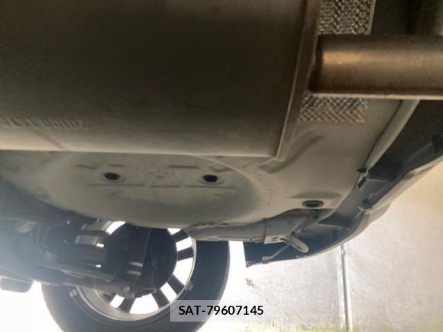 Nissan JUKE 2014-03 8315003-6