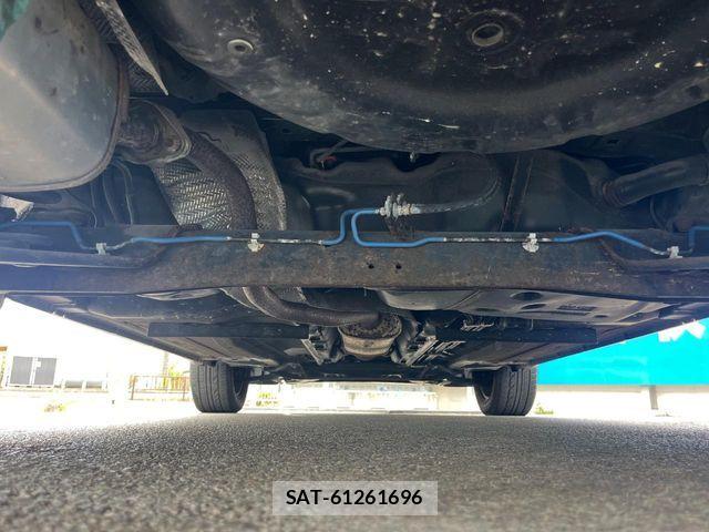 Nissan JUKE 2013-07 8336384-18