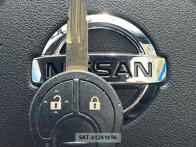 Nissan JUKE 2013-07 8336384-5