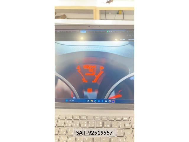 Nissan JUKE 2012-02 8336389-9