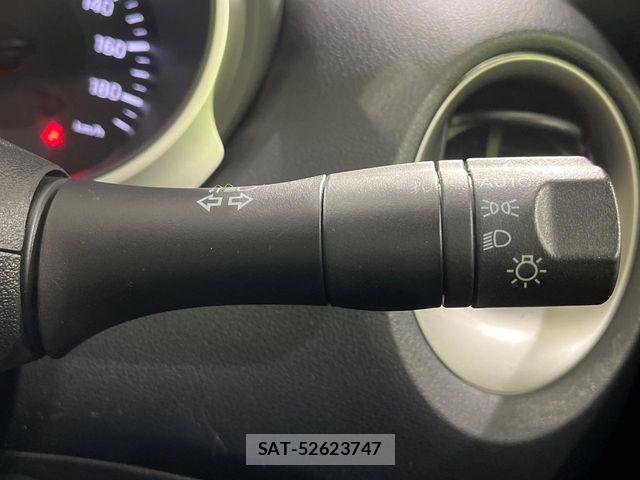 Nissan JUKE 2010-08 8336385-5
