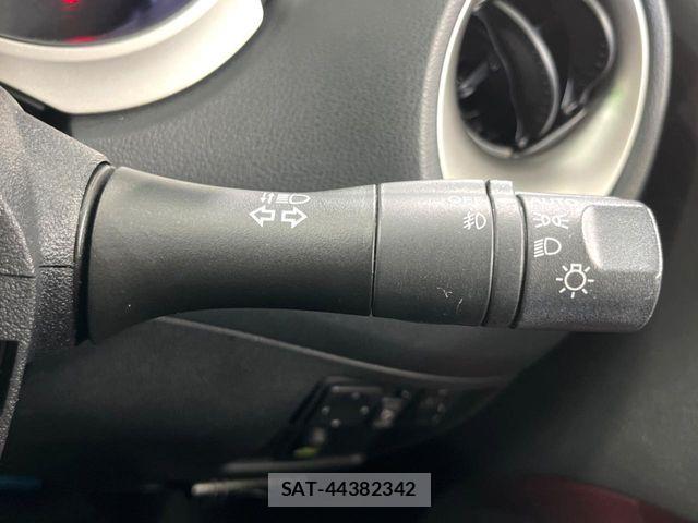 Nissan JUKE 2012-01 8336387-6