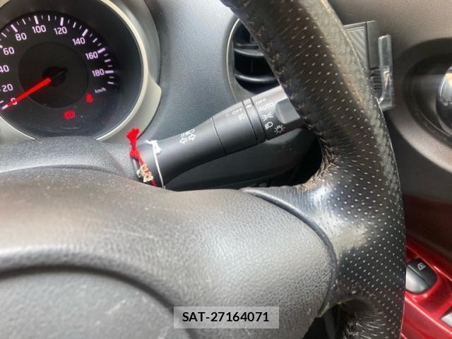 Nissan JUKE 2013-09 8354770-17