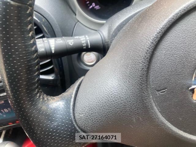 Nissan JUKE 2013-09 8354770-18
