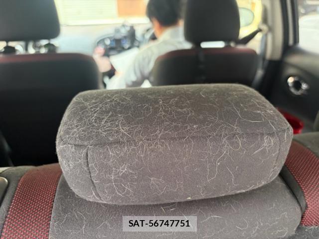 Nissan JUKE 2011-04 8366521-12