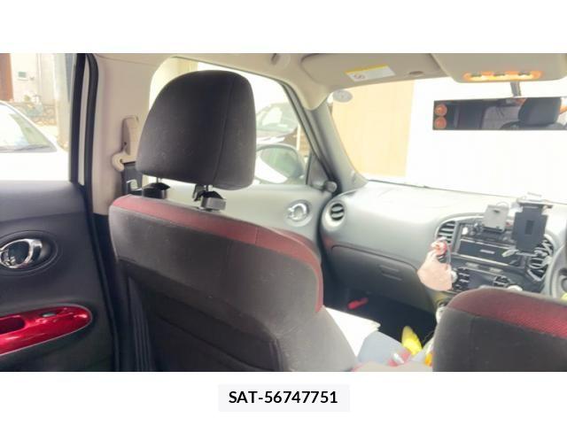 Nissan JUKE 2011-04 8366521-26