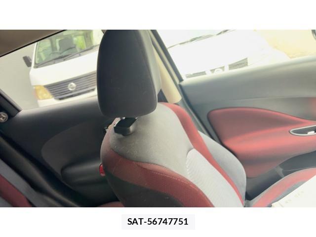 Nissan JUKE 2011-04 8366521-27