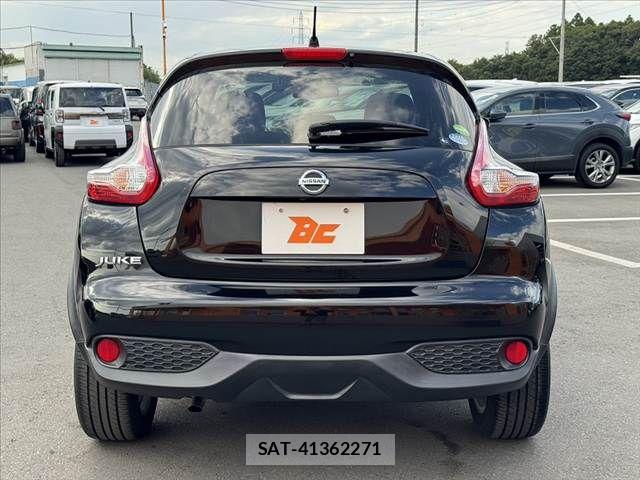 Nissan JUKE 2017-08 8366519-13
