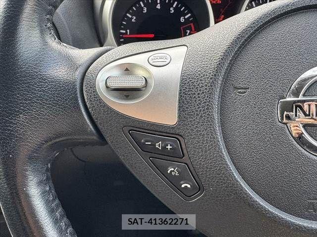 Nissan JUKE 2017-08 8366519-25