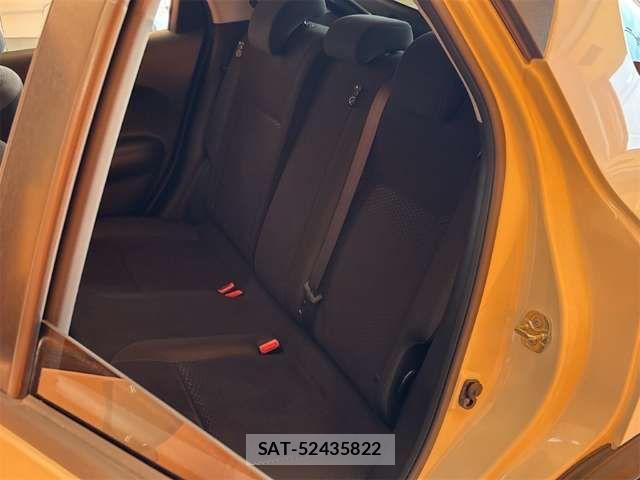 Nissan JUKE 2018-08 8366517-17