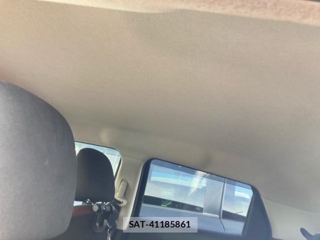Nissan JUKE 2012-03 8366525-11