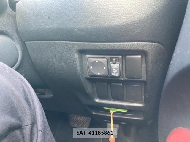 Nissan JUKE 2012-03 8366525-16