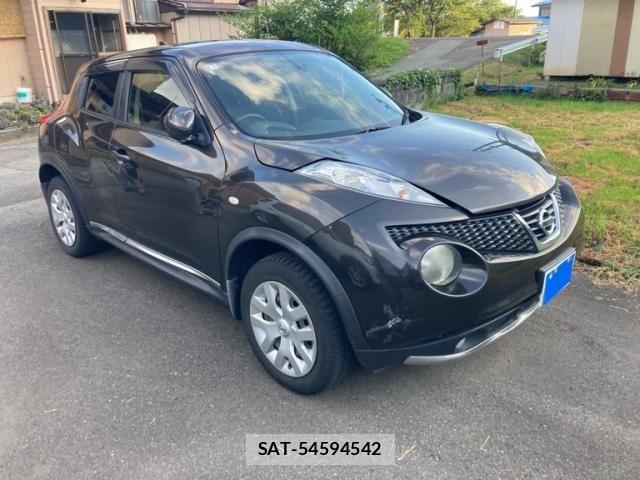 Nissan JUKE 2013-06 8366524-2