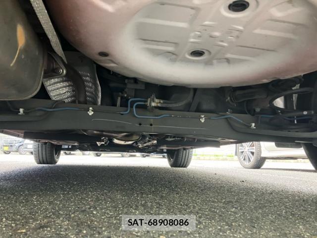 Nissan JUKE 2014-02 8371763-13
