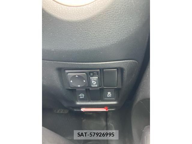 Nissan JUKE 2015-05 8413052-13