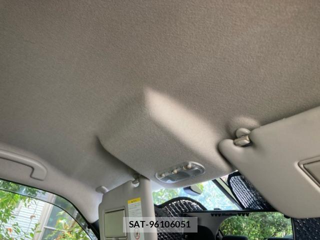 Nissan JUKE 2014-06 8413062-23