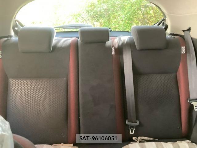 Nissan JUKE 2014-06 8413062-25