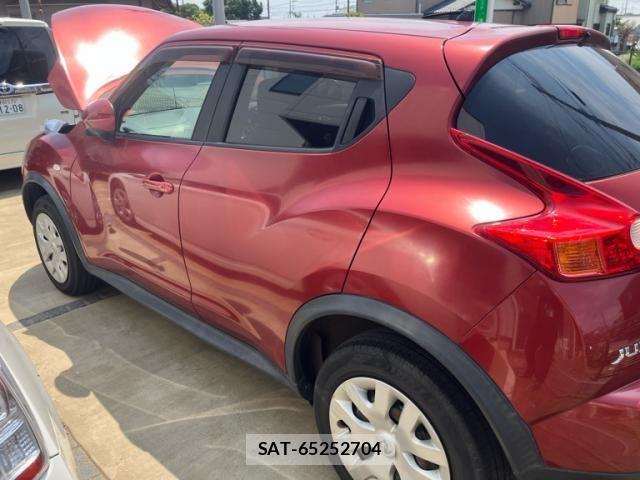 Nissan JUKE 2011-06 8413060-9