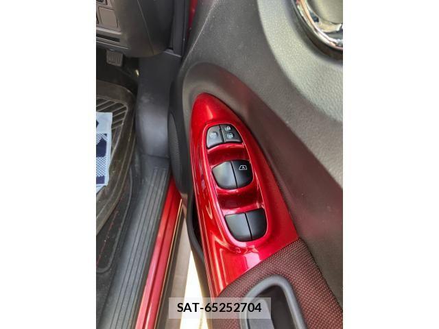 Nissan JUKE 2011-06 8413060-13