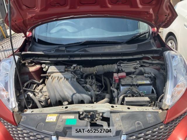 Nissan JUKE 2011-06 8413060-8
