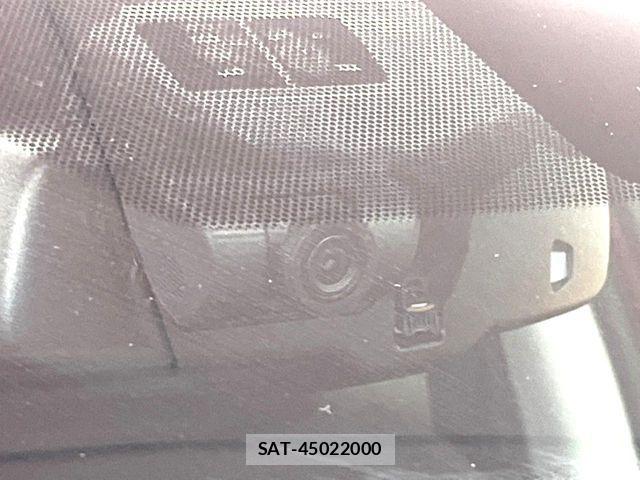 Nissan JUKE 2019-08 8438271-5