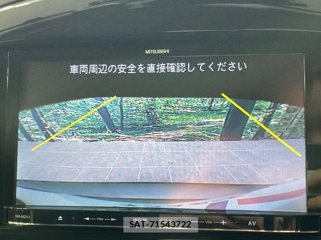 Nissan JUKE 2012-01 8457743-3