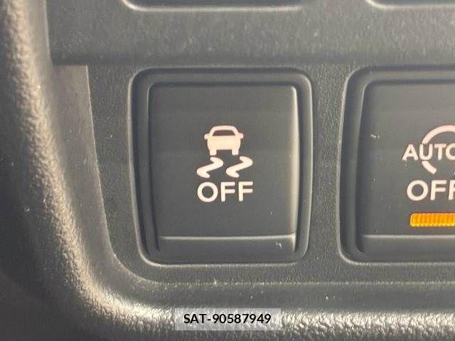Nissan JUKE 2017-03 8485558-4