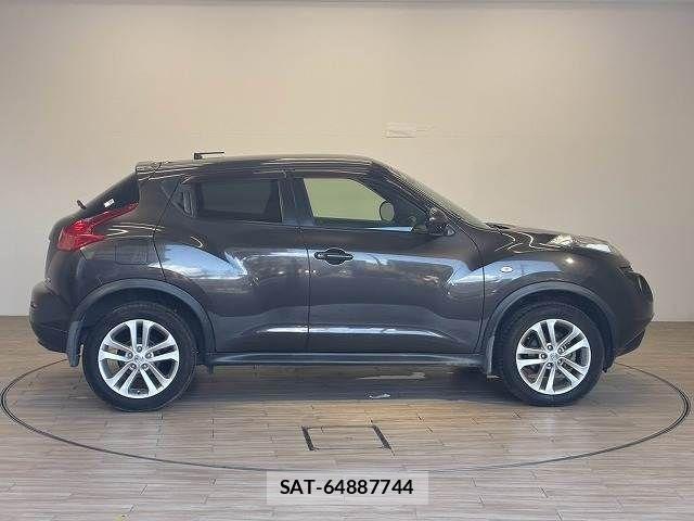 Nissan JUKE 2012-01 8485562-17