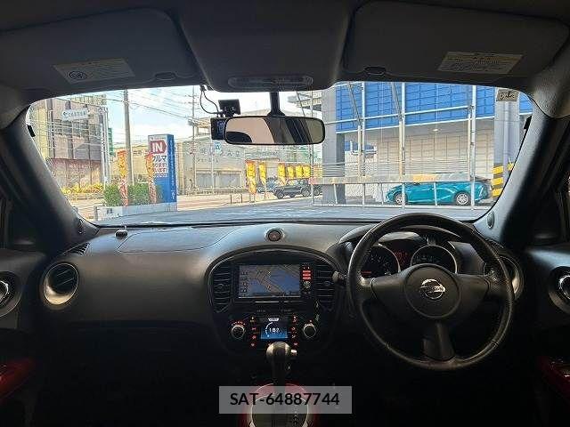 Nissan JUKE 2012-01 8485562-1