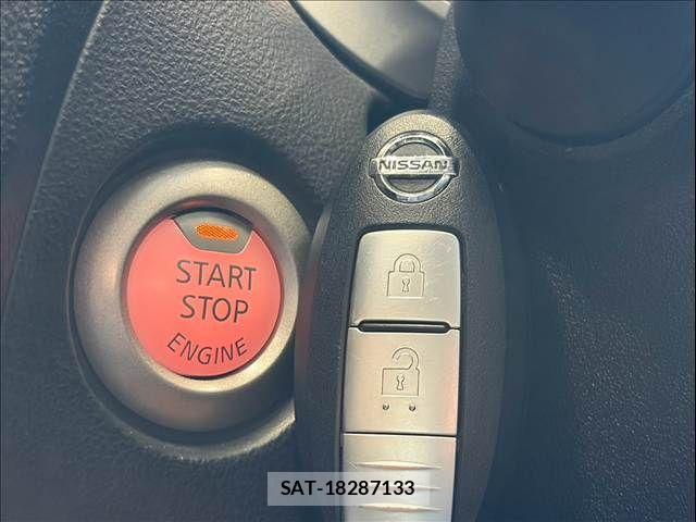 Nissan JUKE 2011-10 8485560-4