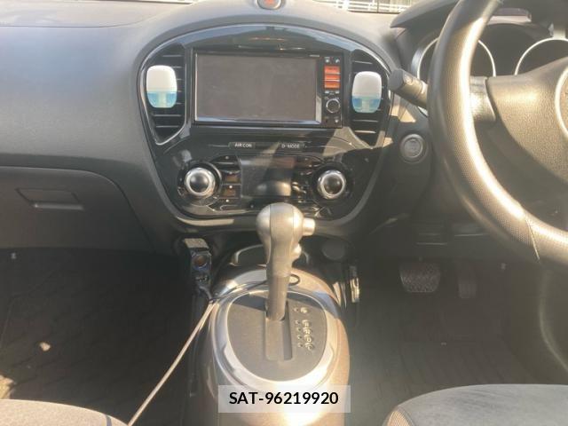 Nissan JUKE 2012-03 8525398-15