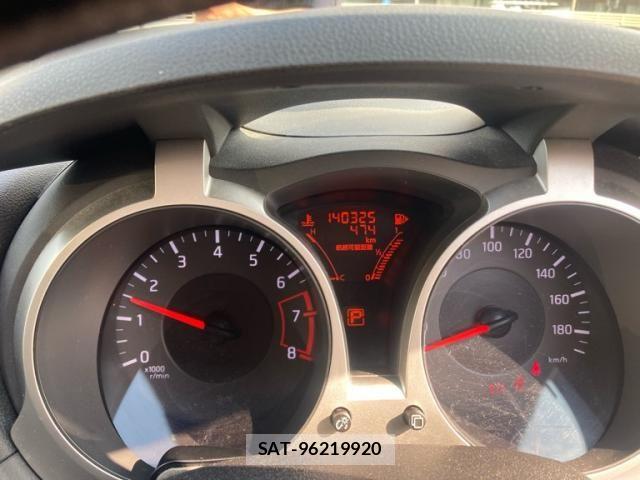 Nissan JUKE 2012-03 8525398-17