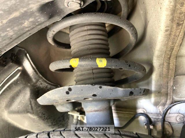 Nissan JUKE 2016-06 8525393-19