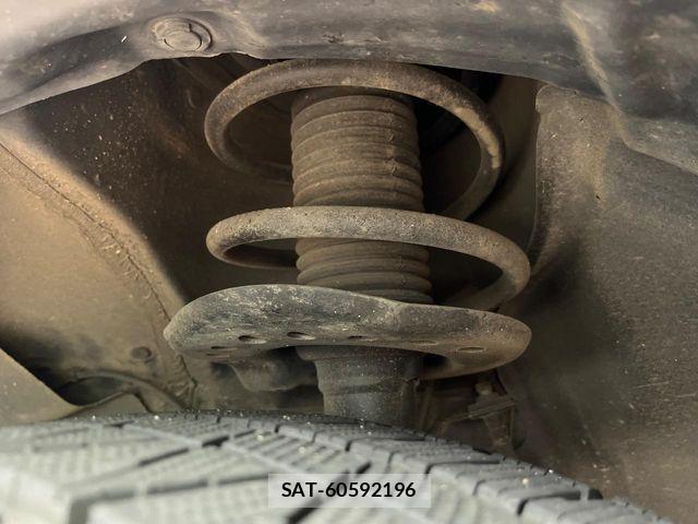 Nissan JUKE 2017-09 8525399-19