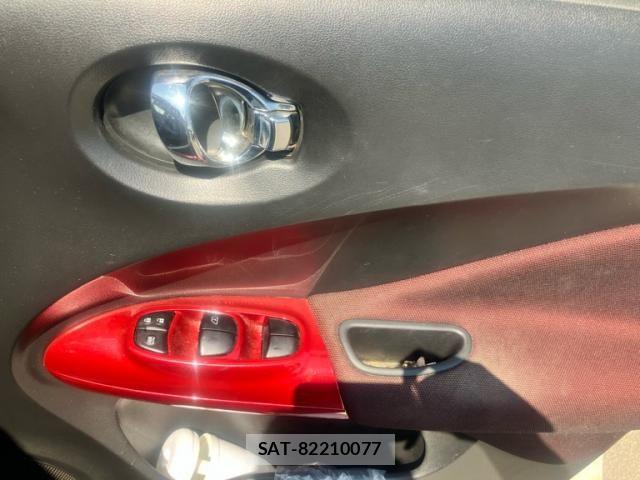 Nissan JUKE 2012-07 8562302-13