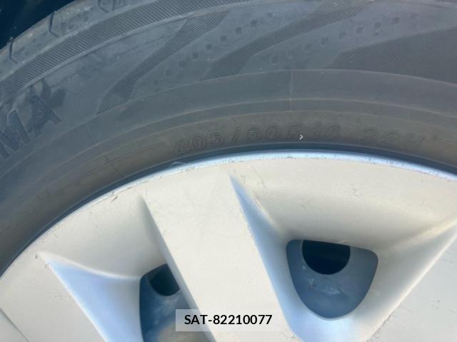 Nissan JUKE 2012-07 8562302-6