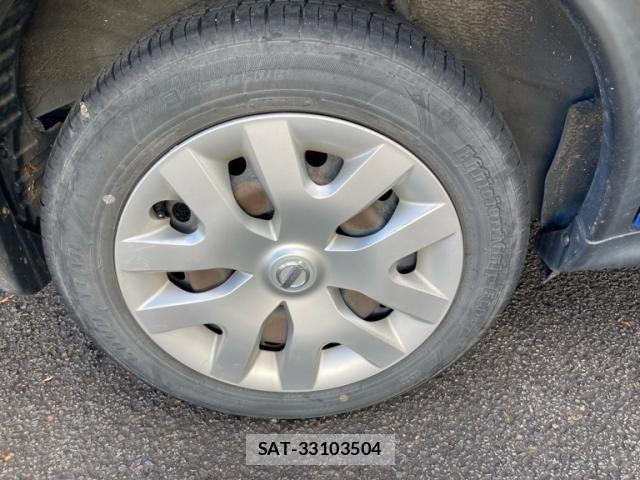 Nissan JUKE 2012-02 8562303-6