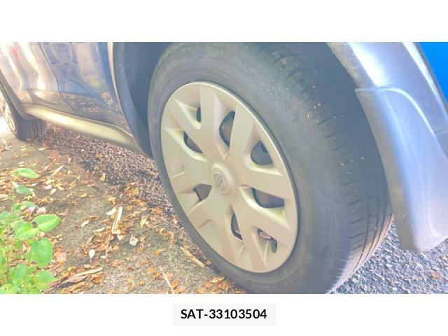 Nissan JUKE 2012-02 8562303-7