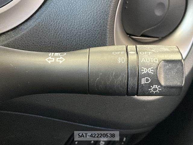 Nissan JUKE 2015-08 8627320-4