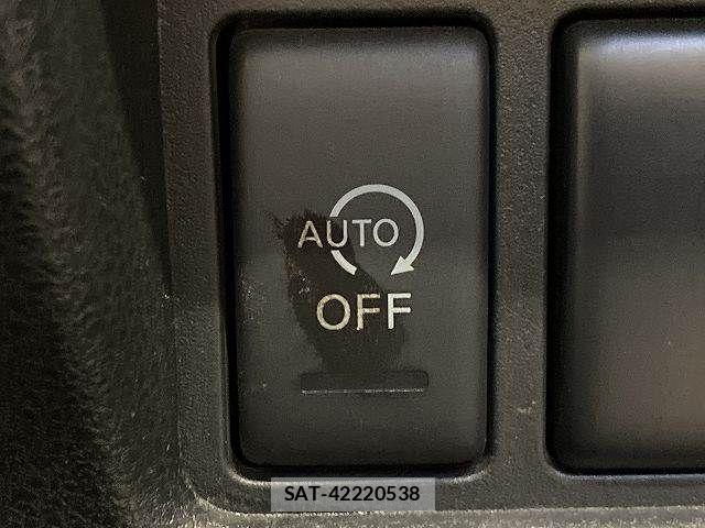Nissan JUKE 2015-08 8627320-6