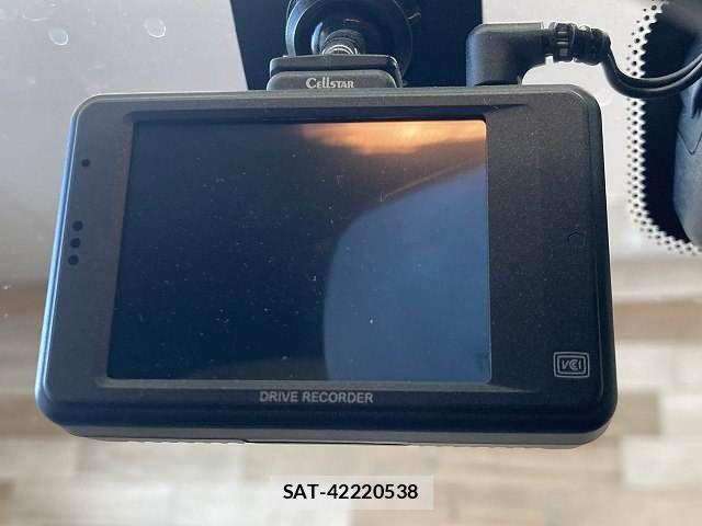 Nissan JUKE 2015-08 8627320-8